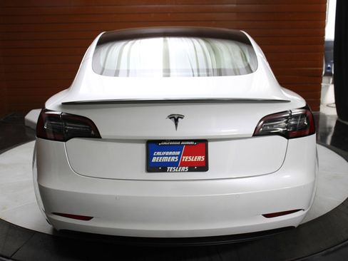 Used 2020 Tesla Model 3 Performance image 3