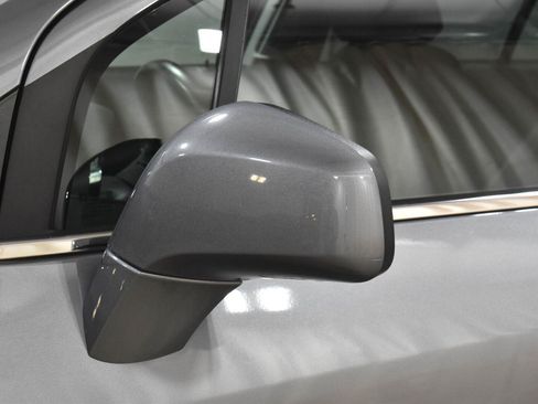 Used 2019 Chevrolet Trax LT w/ LT Convenience Package AWD/4WD image 31