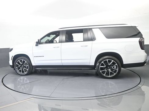 Used 2026 Chevrolet Suburban RST w/ Comfort Package RWD image 3
