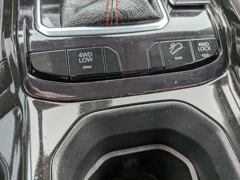 Used 2022 Jeep Compass Trailhawk w/ Sun and Sound Group image 18