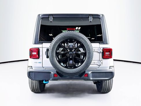 Used 2023 Jeep Wrangler Sahara w/ Cold Weather Group image 7