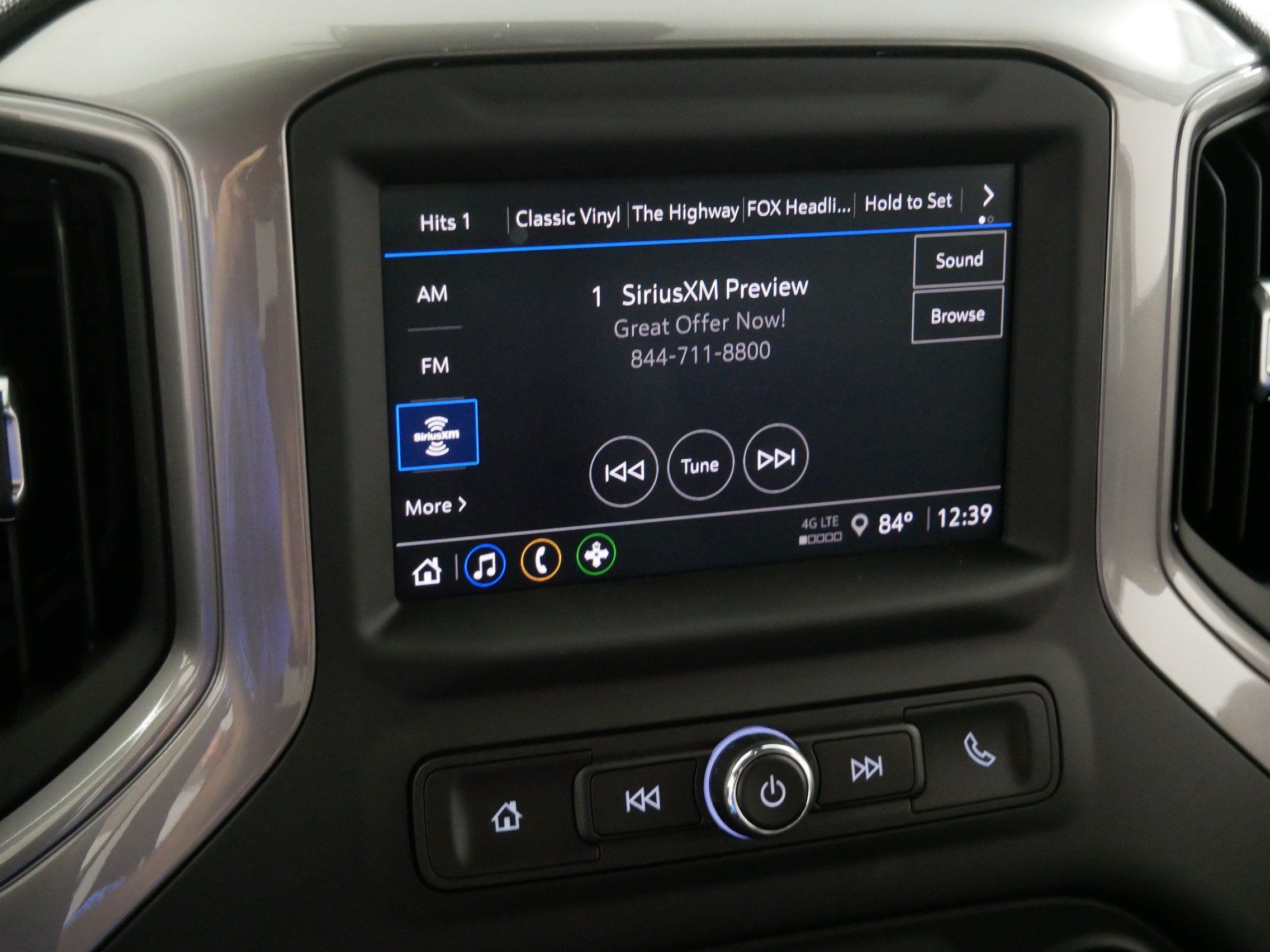 Used 2023 Chevrolet Silverado 1500 Custom AWD/4WD image 22