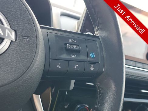 Used 2023 Nissan Rogue SL AWD/4WD image 24