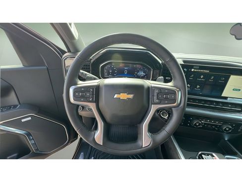 Certified 2025 Chevrolet Silverado 1500 LTZ AWD/4WD image 22