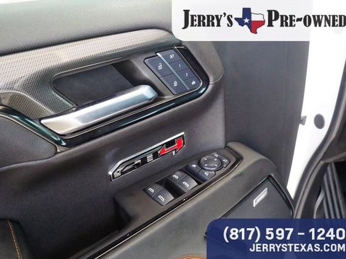 Used 2024 GMC Sierra 1500 AT4 w/ Technology Package AWD/4WD image 17