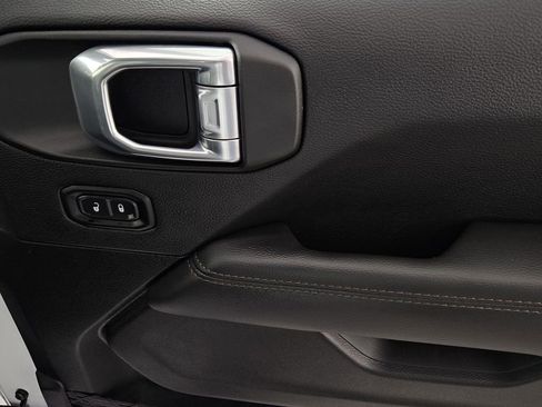 Used 2022 Jeep Wrangler Unlimited Rubicon w/ Xtreme Recon 35" Tire Package image 34