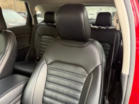 Used 2023 Ford Edge SEL w/ Convenience Package AWD/4WD image 7
