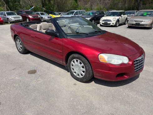 Used 2004 Chrysler Sebring LX FWD image 4