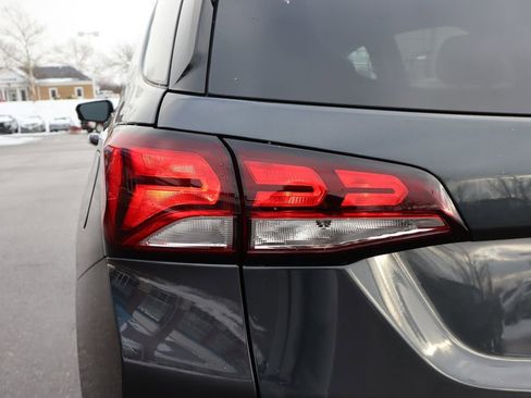 Used 2023 Chevrolet Equinox LT image 29