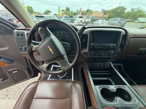 Used 2016 Chevrolet Silverado 1500 High Country w/ High Country Premium Package image 16