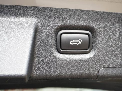 Used 2022 Hyundai Santa Fe Calligraphy image 9