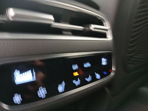 Used 2026 Genesis GV70 3.5T Sport Prestige image 38