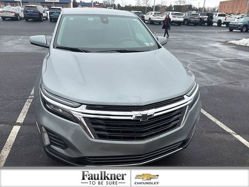 Used 2023 Chevrolet Equinox LT image 1
