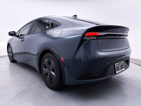 Used 2025 Toyota Prius Plug-In Hybrid image 14