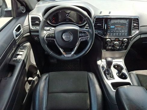 Certified 2019 Jeep Grand Cherokee Altitude AWD/4WD image 14
