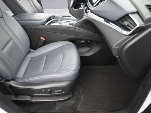 Used 2024 Buick Enclave Premium FWD image 24