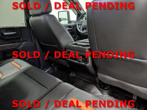 Used 2020 GMC Sierra 2500 AT4 w/ AT4 Premium Package AWD/4WD image 21