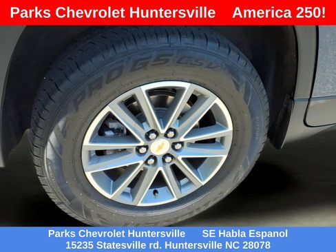 Certified 2022 Chevrolet Traverse LT FWD image 34