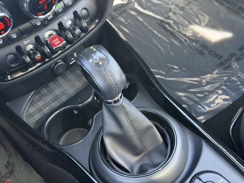 Used 2019 MINI Cooper Clubman ALL4 AWD/4WD image 28