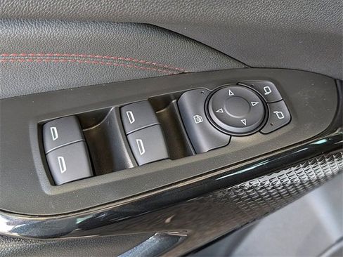 New 2026 Chevrolet Trax RS w/ Sunroof Package image 19