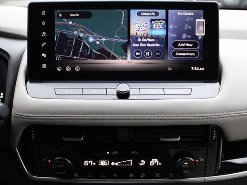 Certified 2025 Nissan Rogue SL w/ SL Premium Package image 39