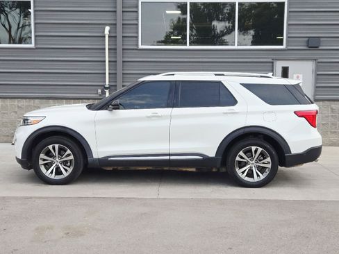 Used 2020 Ford Explorer Platinum w/ Premium Technology Package AWD/4WD image 8