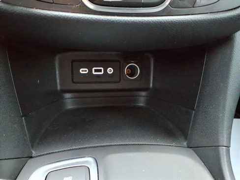 Used 2019 Chevrolet Equinox LT image 20