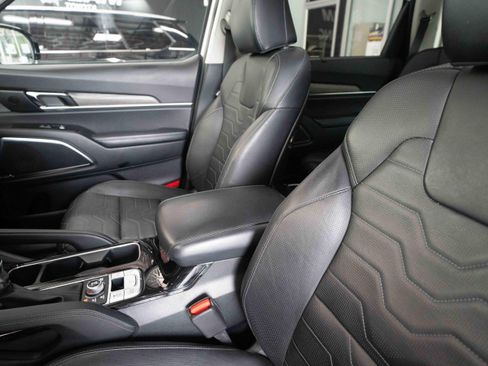 Used 2022 Kia Telluride SX w/ SX Prestige Package AWD/4WD image 10