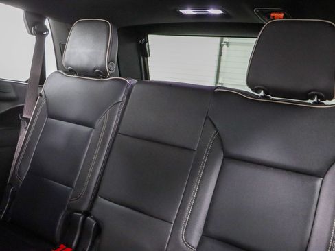 Used 2022 GMC Yukon SLT w/ SLT Premium Package AWD/4WD image 29