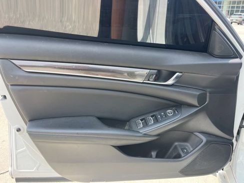 Used 2021 Honda Accord Sport image 12