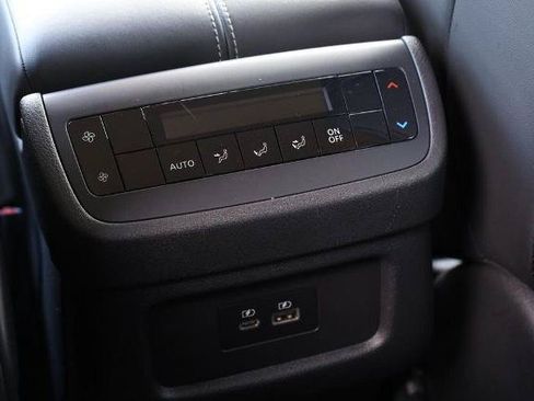 Used 2022 Nissan Pathfinder SL w/ Cargo Package AWD/4WD image 25