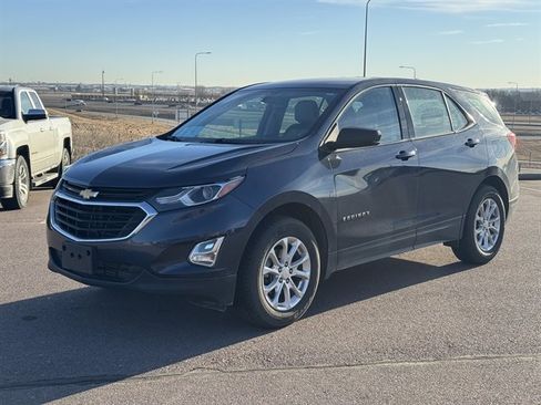 Used 2019 Chevrolet Equinox LS image 1