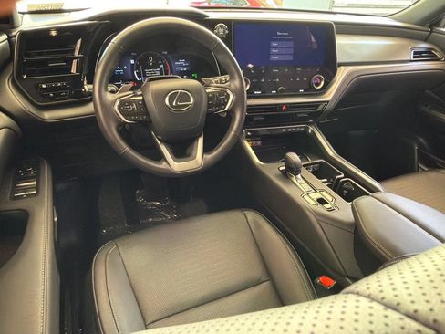 Certified 2025 Lexus TX 350 FWD w/ Convenience Package image 15