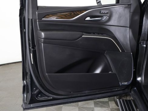 Used 2023 Cadillac Escalade ESV Sport Platinum w/ LPO, ONYX Package image 35