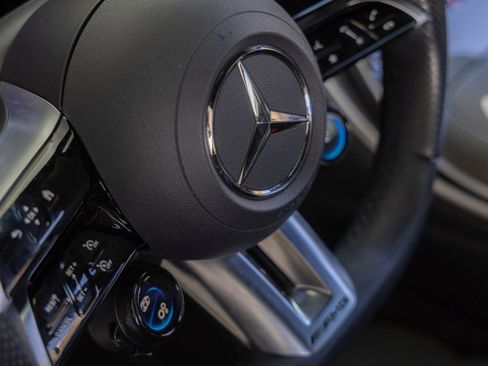 Used 2023 Mercedes-Benz C 43 AMG 4MATIC Sedan image 14