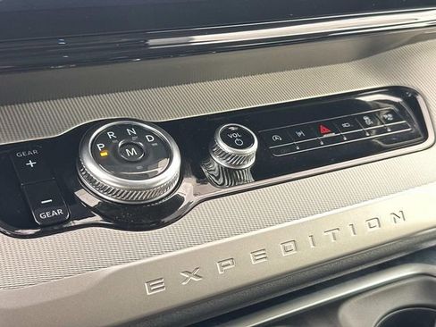 New 2025 Ford Expedition Max Active image 32