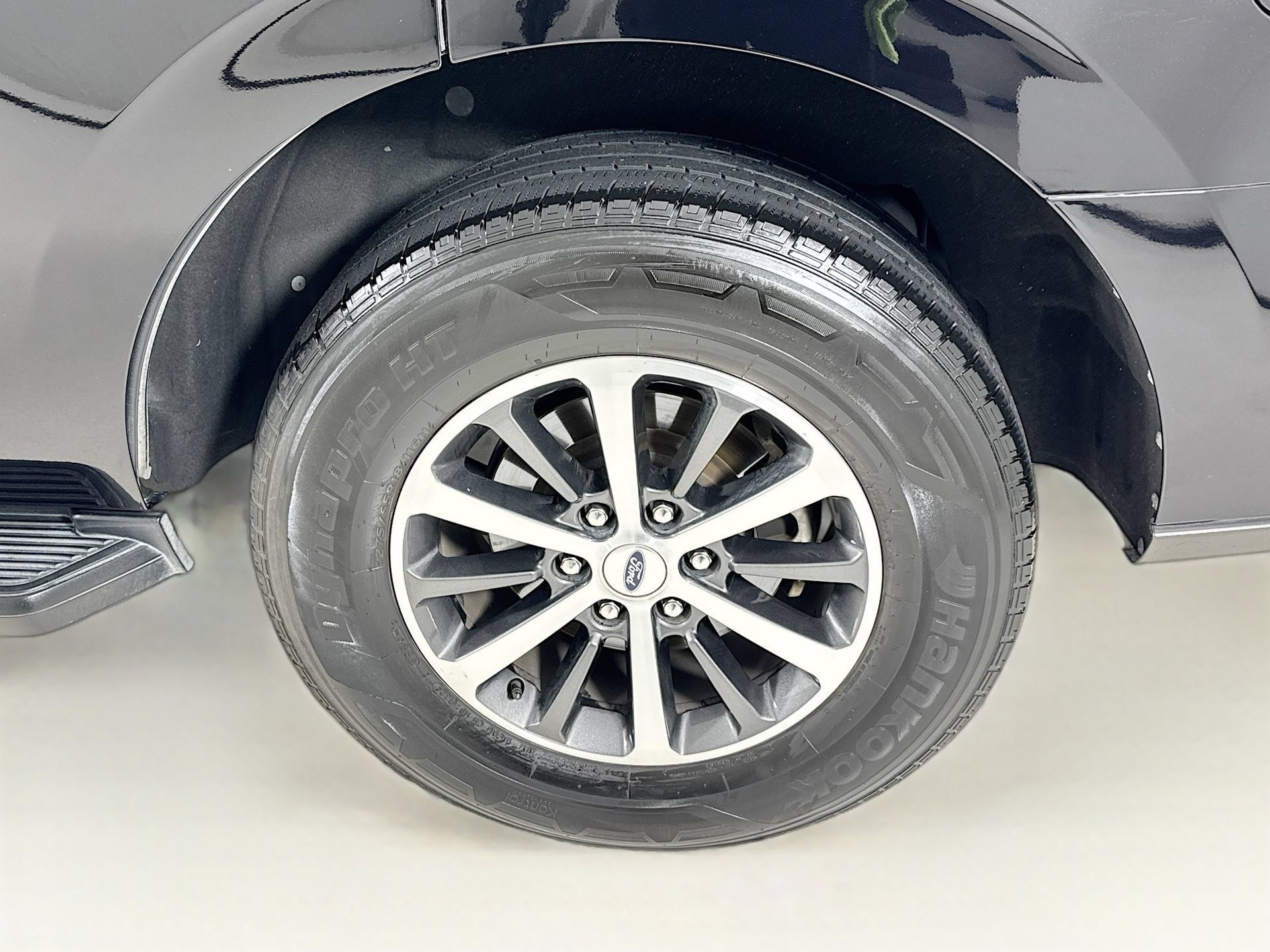 Used 2021 Ford Expedition XLT RWD image 32