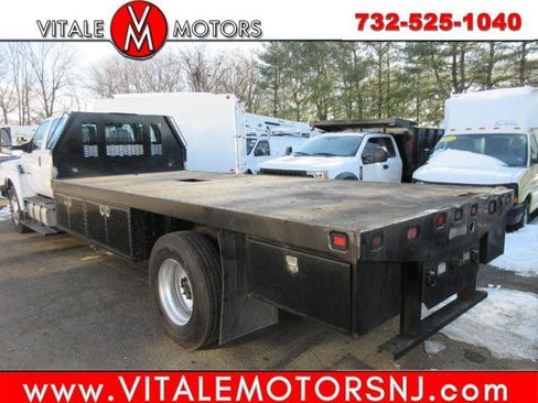 Used 2019 Ford F750 2WD Crew Cab Super Duty image 1