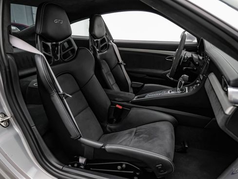 Used 2015 Porsche 911 GT3 RWD image 52