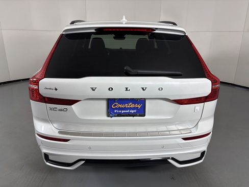 Used 2024 Volvo XC60 T8 Polestar w/ Protection Package Premier image 7