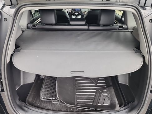 Used 2018 Honda CR-V Touring image 39