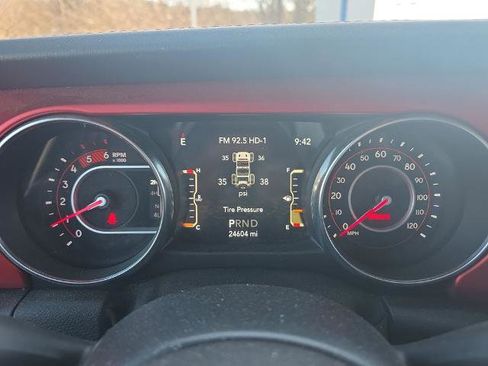 Used 2021 Jeep Wrangler Unlimited Rubicon image 26