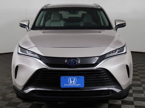 Used 2022 Toyota Venza XLE AWD/4WD image 10