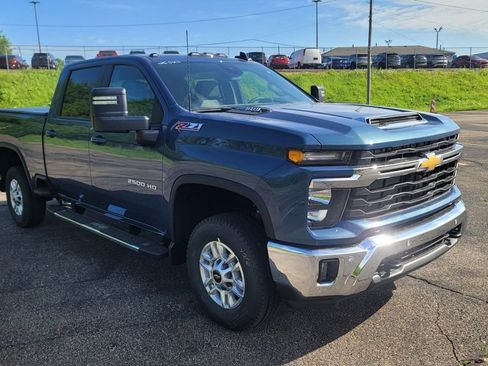 New 2026 Chevrolet Silverado 2500 LT w/ All Star Edition AWD/4WD image 16