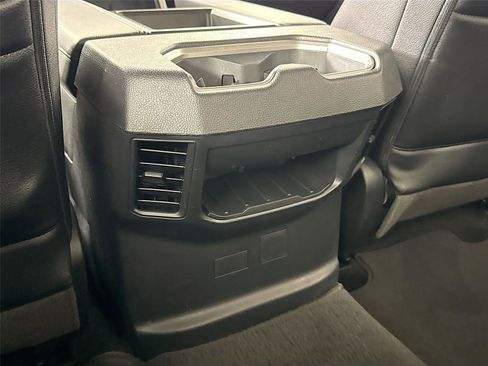 Used 2022 Toyota Tundra SR5 w/ SR5 Convenience Package image 33