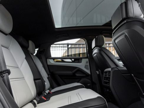 New 2026 Porsche Cayenne Coupe image 43
