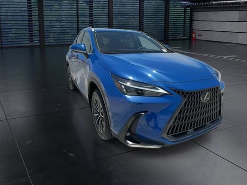 Certified 2025 Lexus NX 250 FWD w/ Accessory Package (K3) image 2