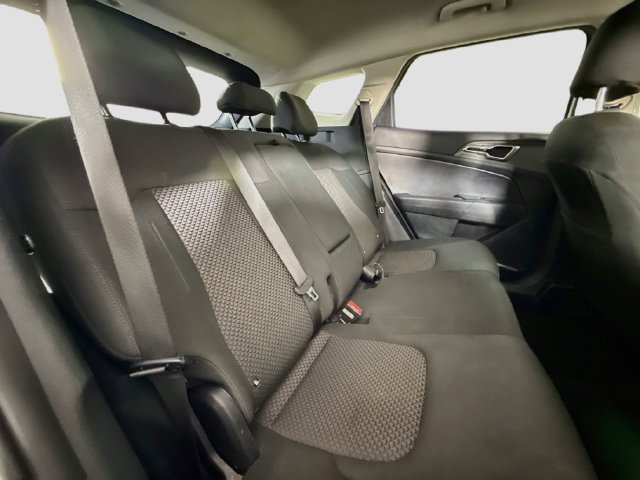 Used 2023 Kia Sportage LX FWD image 25