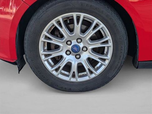 Used 2012 Ford Focus SE FWD image 9