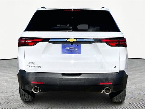 Used 2023 Chevrolet Traverse LT image 4